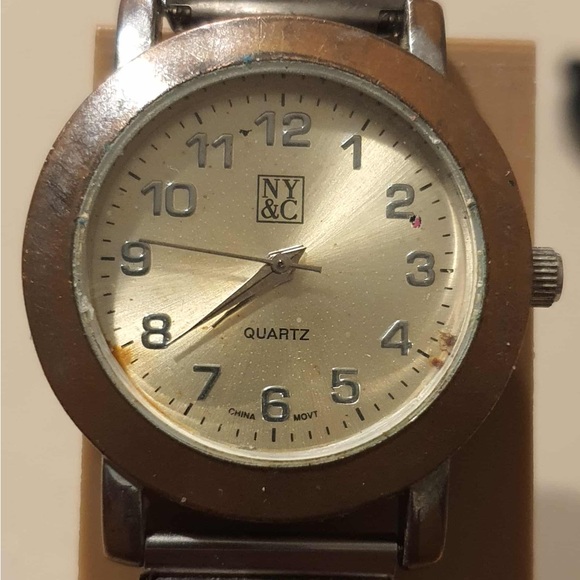 New York & Company Accessories - 🦋10/$20🦋 Ny&C Silver/Goldtone Stainless Steel Women's Watch